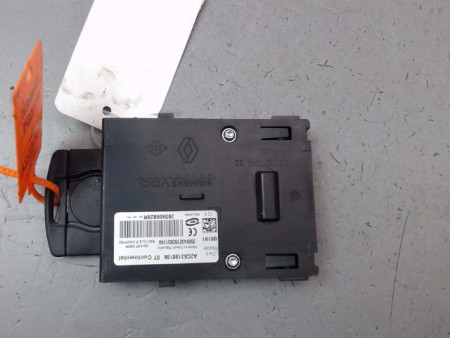 LECTEUR DE CARTE RENAULT MEGANE III Phase 1 2008-2012