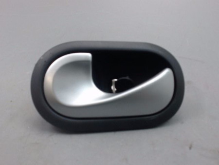 POIGNEE INTERIEURE PORTE ARRIERE GAUCHE RENAULT CLIO III Phase 2 2009-...