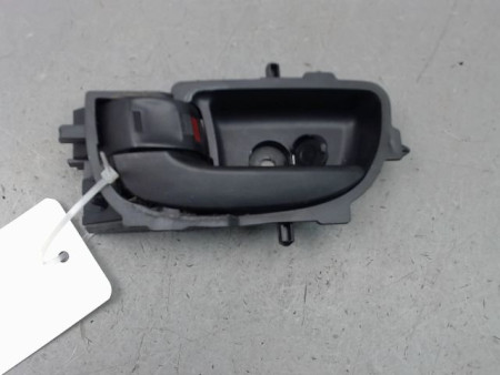 POIGNEE INTERIEURE PORTE AVANT GAUCHE TOYOTA AYGO 5P