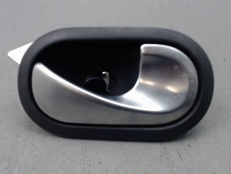 POIGNEE INTERIEURE PORTE ARRIERE GAUCHE RENAULT GRAND SCENIC MONOSP. II Phase 1 LONG 2004-2006