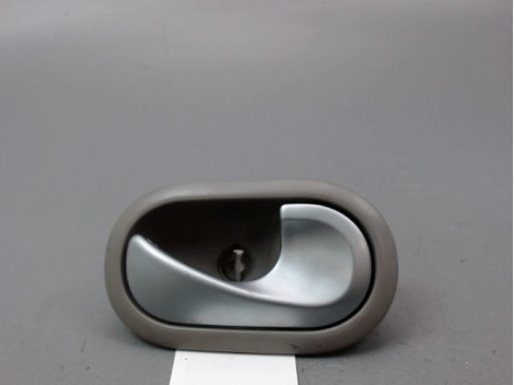 POIGNEE INTERIEURE PORTE AVANT GAUCHE RENAULT CLIO III Phase 2 2009-...