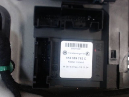 MECANISME+MOTEUR LEVE-GLACE AVANT DROIT VOLKSWAGEN TOURAN MONOSP. I Phase 1 (1T) 2003-2006