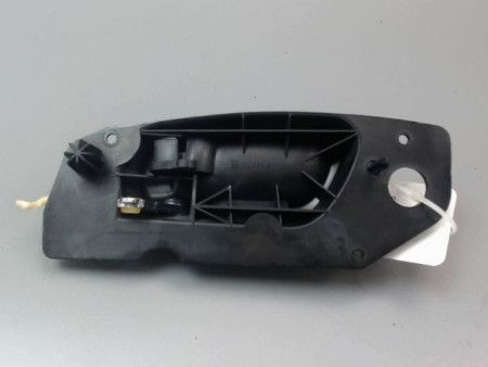 POIGNEE INTERIEURE PORTE AVANT DROIT PEUGEOT 607 BERL. Phase 2 2004-2010