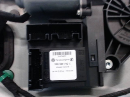 MECANISME+MOTEUR LEVE-GLACE AVANT DROIT VOLKSWAGEN TOURAN MONOSP. I Phase 1 (1T) 2003-2006