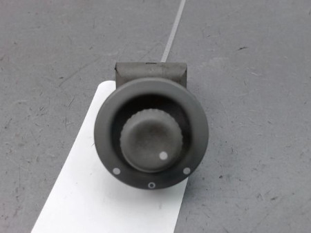 COMMANDE RETROVISSEUR EXTERIEUR ELECTRIQUE RENAULT TWINGO I Phase 3 2000-2007