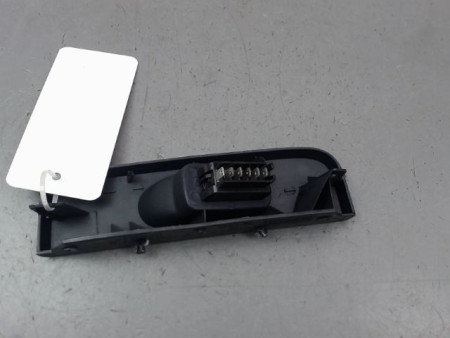 COMMANDE LEVE-GLACE PORTE AVD RENAULT CLIO II Phase 1 1998-2001
