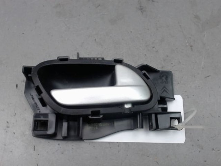 POIGNEE INTERIEURE PORTE AVANT DROIT PEUGEOT 207 2006-2013