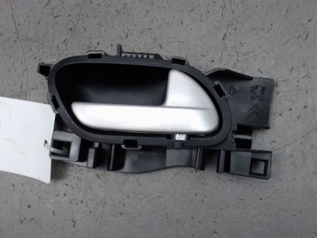 POIGNEE INTERIEURE PORTE AVANT DROIT PEUGEOT 207 2006-2013