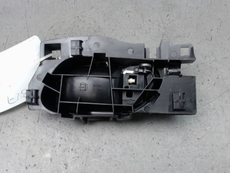 POIGNEE INTERIEURE PORTE AVANT DROIT PEUGEOT 207 2006-2013