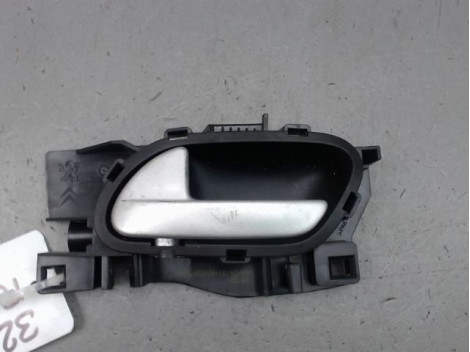 POIGNEE INTERIEURE PORTE AVANT GAUCHE PEUGEOT 207 2006-2013