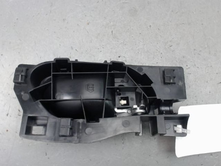 POIGNEE INTERIEURE PORTE AVANT GAUCHE PEUGEOT 207 2006-2013