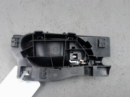 POIGNEE INTERIEURE PORTE AVANT GAUCHE PEUGEOT 208