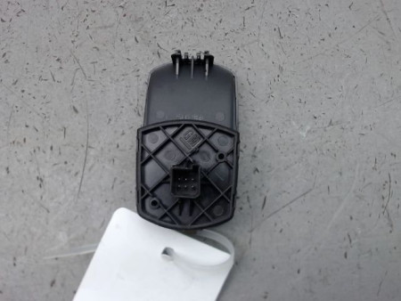COMMANDE LEVE-GLACE PORTE AVD OPEL CORSA IV Phase 2 (D) 2011-2015