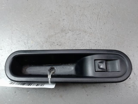COMMANDE LEVE-GLACE PORTE AVD RENAULT TWINGO III 2014-...