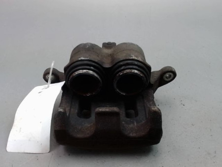 ETRIER DE FREIN AVANT DROIT NISSAN NAVARA DOUBLE CABINE