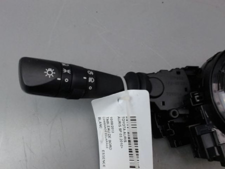 COMMANDE ECLAIRAGE TOYOTA AURIS 2010-