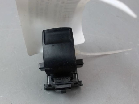 COMMANDE LEVE-GLACE PORTE AVD TOYOTA AURIS 2010-