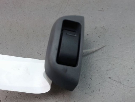 COMMANDE LEVE-GLACE PORTE AVD PEUGEOT 107 Phase 1 2005-2008