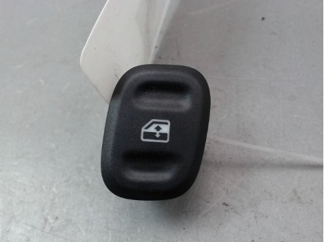 COMMANDE LEVE-GLACE PORTE AVG FIAT PANDA 2003-