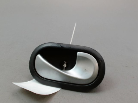 POIGNEE INTERIEURE PORTE AVANT DROIT RENAULT GRAND MODUS Phase 2 LONG 2008-2012
