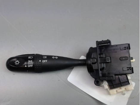 COMMANDE ECLAIRAGE SUZUKI SWIFT III 2005-2011