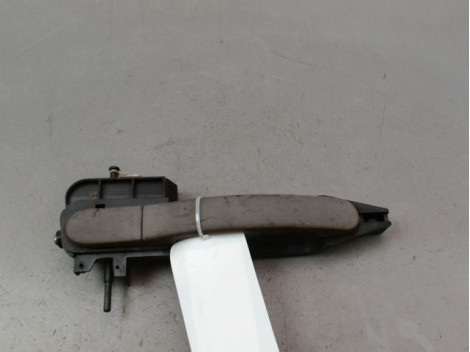 POIGNEE EXTERIEURE PORTE AVANT DROIT FORD FUSION Phase 1 2002-2005