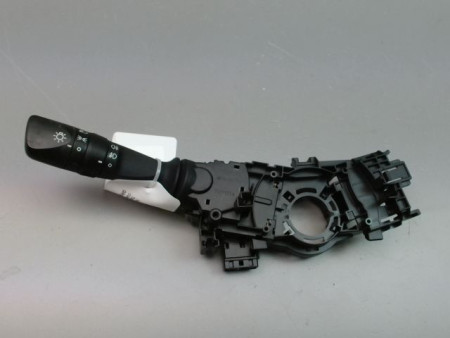 COMMANDE ECLAIRAGE TOYOTA AURIS 2010-