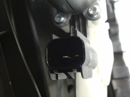 MECANISME+MOTEUR LEVE-GLACE AVANT DROIT FORD FIESTA 2010-