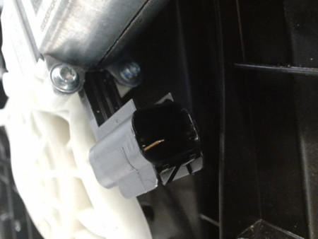 MECANISME+MOTEUR LEVE-GLACE AVANT GAUCHE FORD FIESTA 2010-