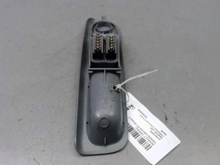 COMMANDE LEVE-GLACE PORTE AVG RENAULT TWINGO I Phase 3 2000-2007