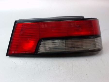 FEU ARRIERE DROIT PEUGEOT 405 BERL. Phase 1 1987-1992