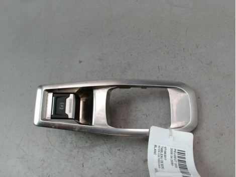 INTERIEUR COMMANDE FREIN A MAIN PEUGEOT 3008 2009-
