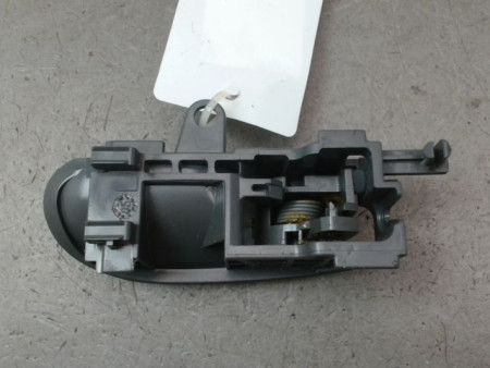 POIGNEE INTERIEURE PORTE AVANT GAUCHE PEUGEOT 107 I Phase 1 2005-2008