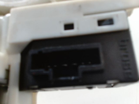 MECANISME+MOTEUR LEVE-GLACE ARRIERE DROIT RENAULT LATITUDE BERL. 2010-...