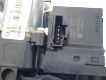 MECANISME+MOTEUR LEVE-GLACE ARRIERE DROIT RENAULT GRAND SCENIC MONOSP. III Phase 1 LONG 2009-2011