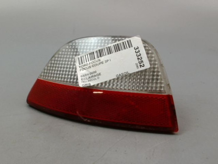 FEU RECUL DROIT FORD FOCUS COUPE I 1998-2004