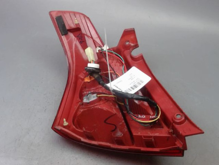 FEU ARRIERE DROIT SUZUKI SWIFT III 2005-2011