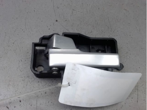 POIGNEE INTERIEURE PORTE ARRIERE GAUCHE FORD CMAX MONOSP. I Phase 2 2007-2010