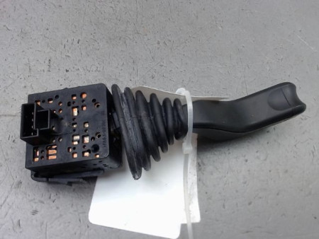 COMMANDE ESSUIE GLACE OPEL CORSA III Phase 1 (C) 2000-2003