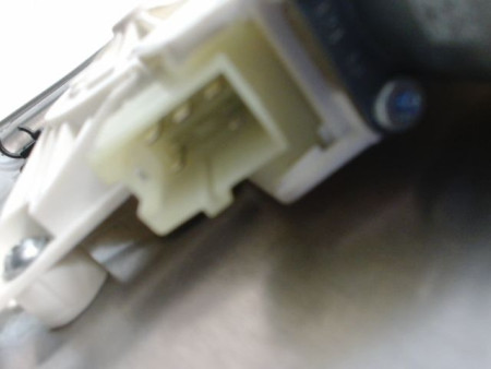 MECANISME+MOTEUR LEVE-GLACE ARRIERE DROIT MERCEDES GLK