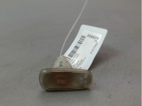 REPETITEUR AILE GAUCHE TOYOTA PRIUS 2004-