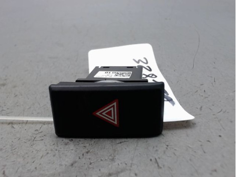 BOUTON DE WARNING KIA PICANTO