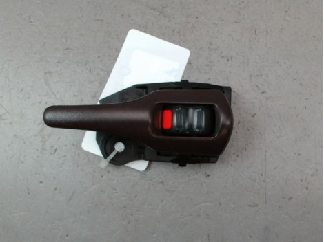 POIGNEE INTERIEURE PORTE AVANT DROIT TOYOTA IQ 2008-