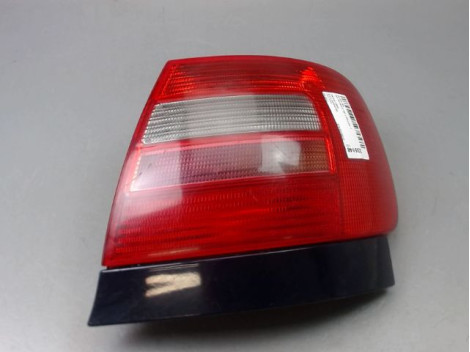 FEU ARRIERE DROIT AUDI A4 AVANT I Phase 1 1996-1999