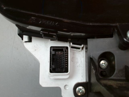 BLOC COMPTEURS TOYOTA YARIS II Phase 1 2005-2009