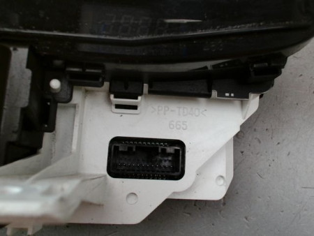 BLOC COMPTEURS TOYOTA YARIS II Phase 1 2005-2009