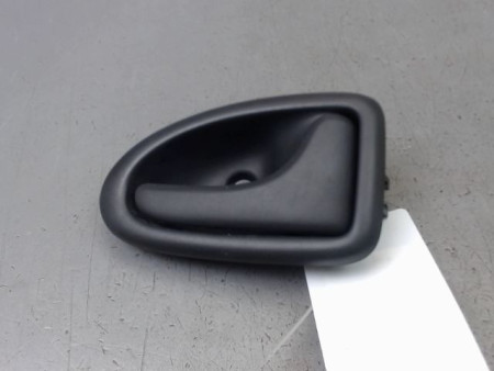 POIGNEE INTERIEURE PORTE AVANT DROIT RENAULT CLIO CAMPUS II Phase 1 2006-2009