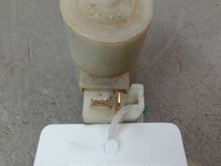 POMPE LAVE-GLACE AVANT SUZUKI SWIFT III 2005-2011