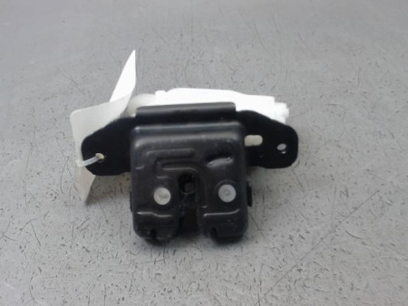 SERRURE HAYON  TOYOTA AURIS 2010-