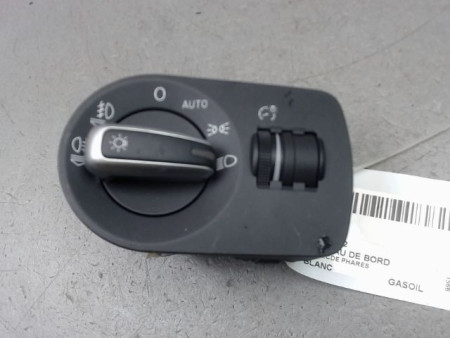 INTERIEUR COMMANDE PHARES AUDI A1